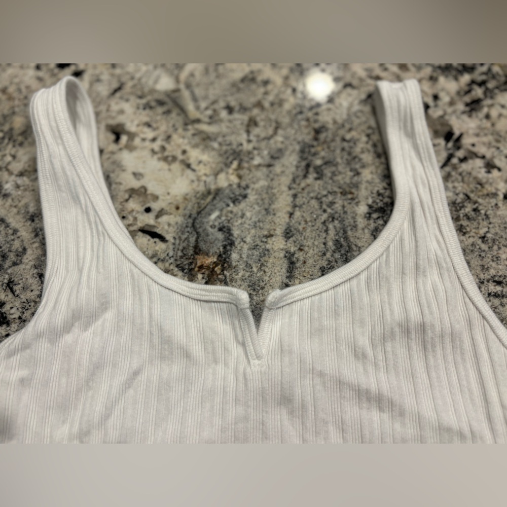 Aerie White Ribbed Womens crop top L Large - Picture 3 of 6